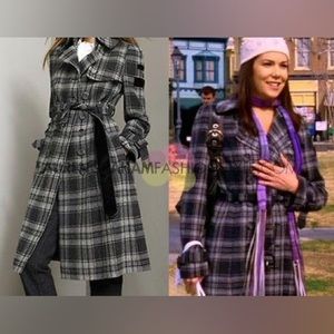 Plaid trench coat ASO Lorelai Gilmore Lauren Graham Gilmore Girls
